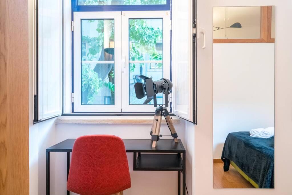 Beautiful Apartment Near The Center Of Lisbon Luaran gambar