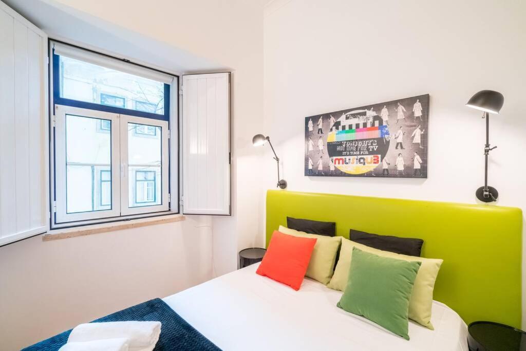 Beautiful Apartment Near The Center Of Lisbon Luaran gambar
